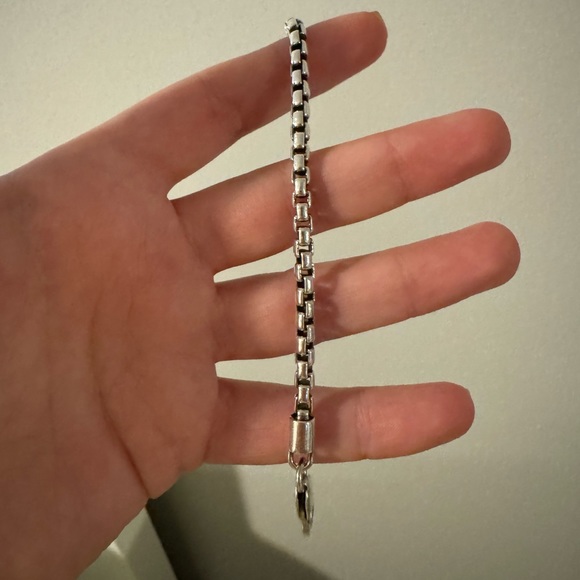 Kendra Scott Bracelet - Picture 4 of 6